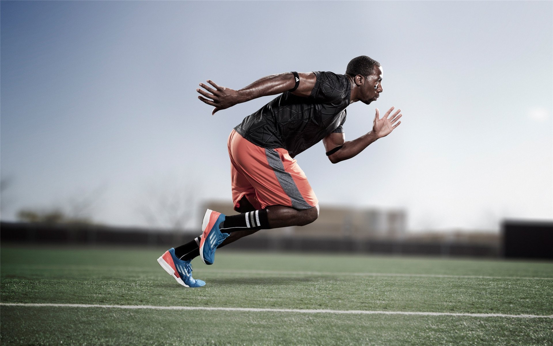 kaiyun网站-极限的挑战：比赛中出现了惊险一幕，挑战极限里面的演员