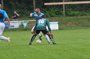 开云中国大陆-欧洲杯巨星争锋：战术、技术双俱佳！，欧洲杯争冠